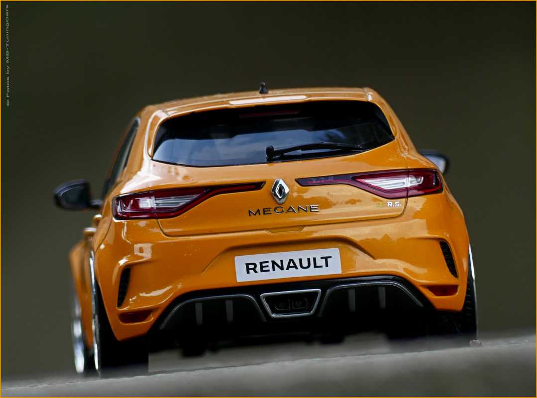1:18 Renault Megane RS - Tonic Orange Edition -